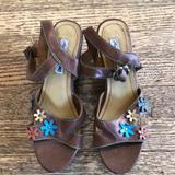 American Eagle Outfitters Shoes | American Eagle Leather Floral Wedges Size 7 | Color: Brown | Size: 7