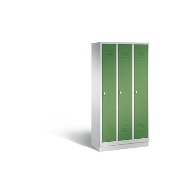 C+P Spind Classic mit Sockel | 3 Abteile | HxBxT 180x30x50cm | Lichtgrau/Resedagrün von PROREGAL Image
