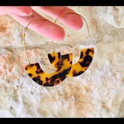 Anthropologie Jewelry | Anthropologie Tortoise Shell Crescent Earrings | Color: Brown | Size: Os