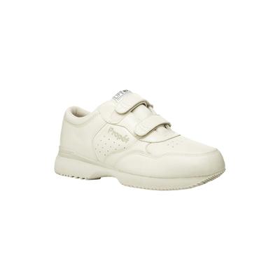 Men's Propét Lifewalker Strap Shoes by Propet in Sport White (Size 8 1/2 M)