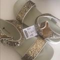 J. Crew Shoes | Crew Cuts Gold Glitter Sandals For Girls Nwt | Color: Gold/White | Size: 4g