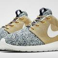 Nike Shoes | *Very Rare* Ds Women's Nike Roshe Run 'Liberty' Qs Women’s Size 8 | Color: Blue/White | Size: 8