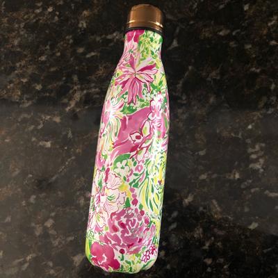 Lilly Pulitzer Dining | Lilly Pulitzer Swell Bottle | Color: Green/Pink | Size: 17 Oz