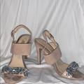 Jessica Simpson Shoes | Jessica Simpson Nude Heels With Diamond Toe Strap. | Color: Cream/Tan | Size: 7.5