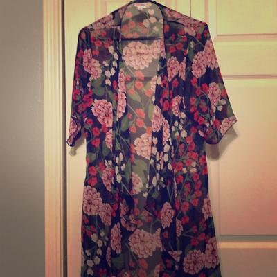 Lularoe Other | Gently Used Size Small Floral Shirley | Color: Black/Pink | Size: Small