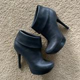 Jessica Simpson Shoes | Jessica Simpson Black Booties Size 6 | Color: Black | Size: 6