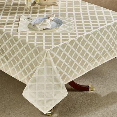 Laurel Leaf Garland Oblong Tablecloth, 70 x 86, Off White