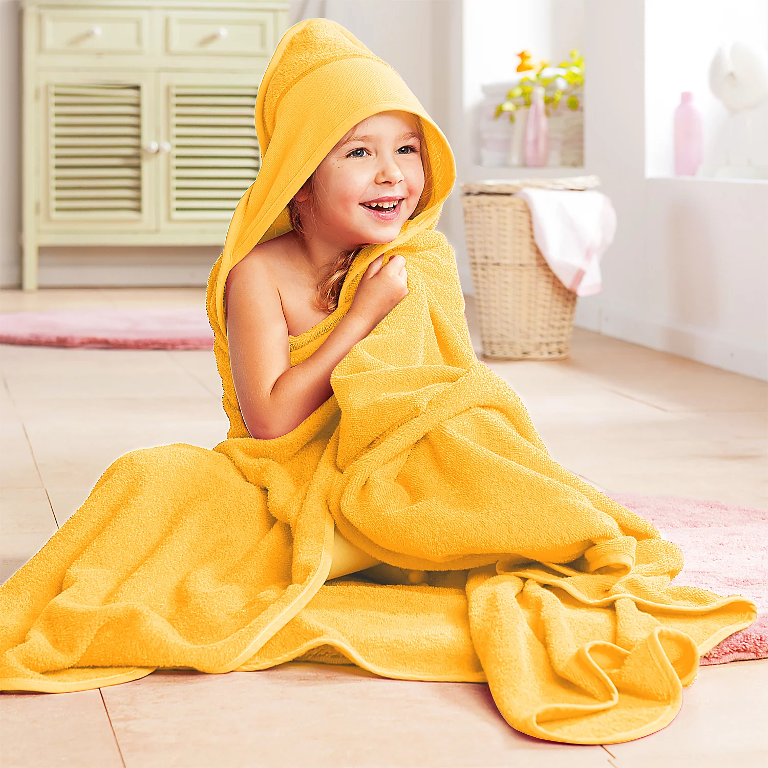 buttinette Cape de bain, jaune, 140 x 140 cm