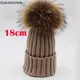 Bonnet à gros pompon pour femme chapeau en fourrure véritable bonnets Skullies solides pour dames