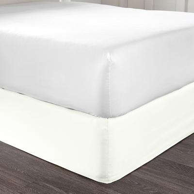 BH Studio Bedskirt by BH Studio in Ivory (Size QUEEN)