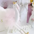 Mogo Swan – Animal en peluche de luxe cadeaux pour petites amies poupée d'oiseau couronne dorée