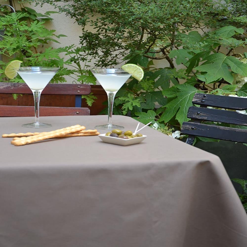 Nappe enduite taupe ovale 160 x 200 cm