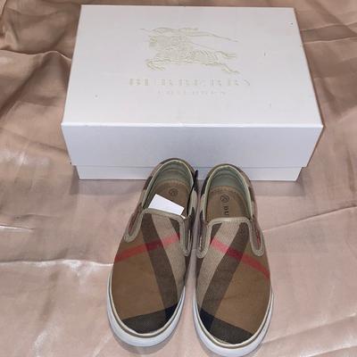 Burberry Shoes | Burberry Linus Boys Kids Plaid Slip On Shoes | Color: Brown/Red | Size: 29