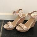 Jessica Simpson Shoes | Jessica Simpson Platform Shoes | Color: Cream/Tan | Size: 9