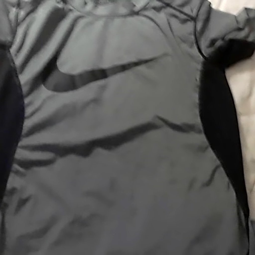 Nike Shirts & Tops | Boys Athletic Wear (Tops) | Color: Black/Gray | Size: Sb