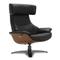 Fauteuil de relaxation en cuir noir et chêne naturel