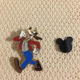 Disney Jewelry | Goofy Disney Trading Pin 2008 With Back Vgc | Color: Tan | Size: Os