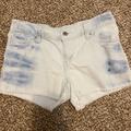 Levi's Jeans | Levi’s Denim Shorts | Color: Cream | Size: 3j