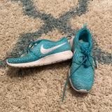 Nike Shoes | Green/Blue Nike Tennis Shoes. Size Women’s 7 | Color: Blue/Green | Size: 7