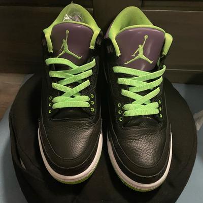 Nike Shoes | Air Jordan Retro 3 Blk & Green Euc Size 8 | Color: Black/Green | Size: 8