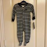 Nike Pajamas | Baby Nike Footed Sleep N Play | Color: Black/Gray | Size: 6mb