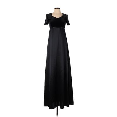 Formal Fashions Cocktail Dress - Formal: Black Solid Dresses - Used - Size 4