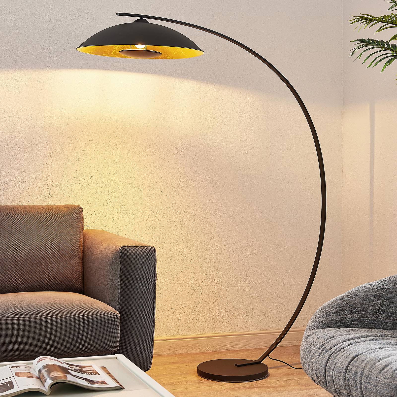 Bogenlampe Emilienne Lindby, schwarz, für Wohn- / Esszimmer, Metall, Modern, Stehlampe