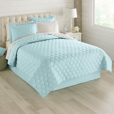 BH Studio Reversible Quilt by BH Studio in Light Aqua Ivory (Size TWIN)