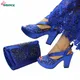 Ensemble de chaussures et de sac Sexy pour femmes de haute qualité de couleur bleu Royal avec