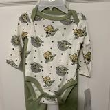 Disney Matching Sets | Disney Star Wars Baby Yoda 3-Piece Pant Set With Hat Size 3-6 Months Nwt | Color: Cream/Green | Size: 3-6mb