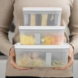 ZWILLING J.A. Henckels Fresh & Save Plastic Lunch Box 26 Oz. Food Storage Container Plastic in White | 3 H x 4.5 W x 7.3 D in | Wayfair 36805-240-0