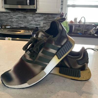 Adidas Shoes | Adidas Star Wars Princess Leia Endor Limited Edition Athletic Shoes For Women | Color: Gray/Green | Size: 7