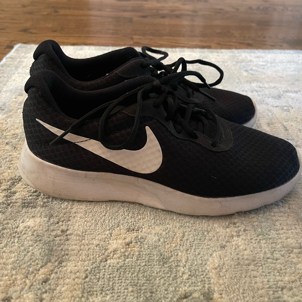 Nike Shoes | Black Nike Tennis Shoes | Color: Black/White | Size: 7.5