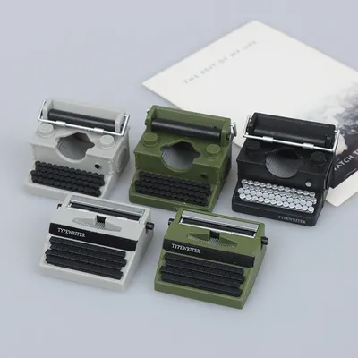 Nouveau Chaud! Machine à écrire Vintage machine à écrire maison de poupée Miniature échelle 1:12