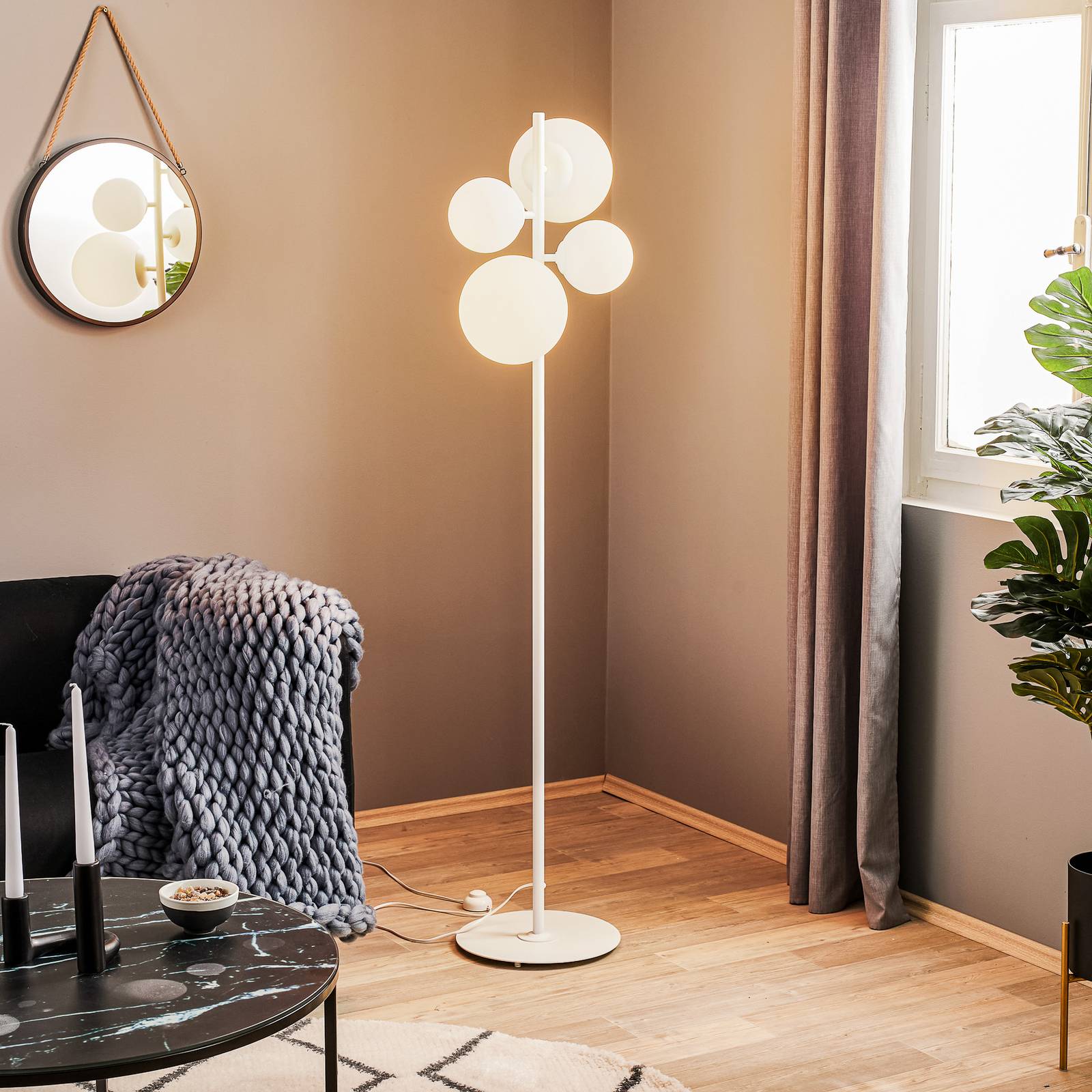 Stehlampe Dione ALDEX, weiß / opal, für Wohn- / Esszimmer, Glas, Modern, Stehlampe