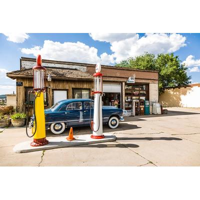 Fototapete PAPERMOON "ROUTE 66-OLDTIMER VINTAGE TANKSTELLE RETRO CARS AUTOS", bunt, B:4,00m L:2,60m, Vlies, Tapeten Image