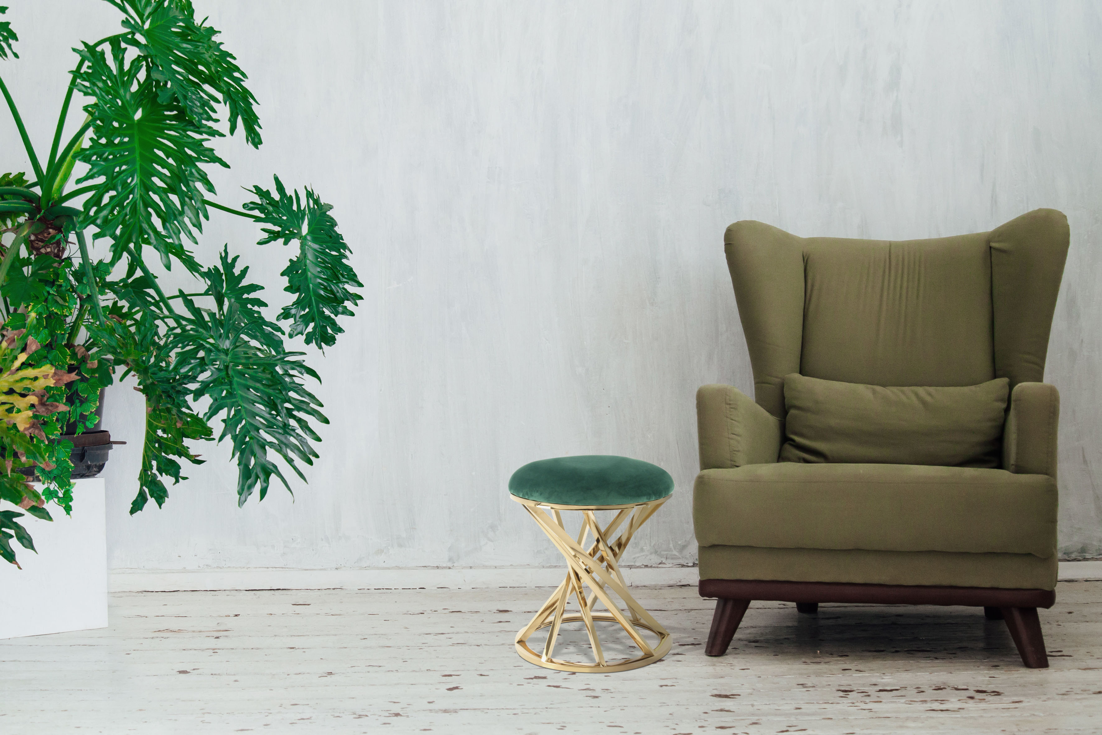 Sitzhocker KAYOOM "Hocker Wesley 325,Sitzpouf in elegantem Design, Gestell aus Metall", grün (grün, gold), B:40cm H:49cm T:40cm, Bezug: 80% Baumwolle 20% Polyester (Samt) Gestell: Stahl, Hocker, glamourös, hochwertig, mit weichem Sitzkissen und...