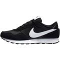 Sneaker NIKE SPORTSWEAR "Md Runner Valiant" Gr. 35,5, schwarz-weiß (schwarz, weiß) Schuhe Sneaker