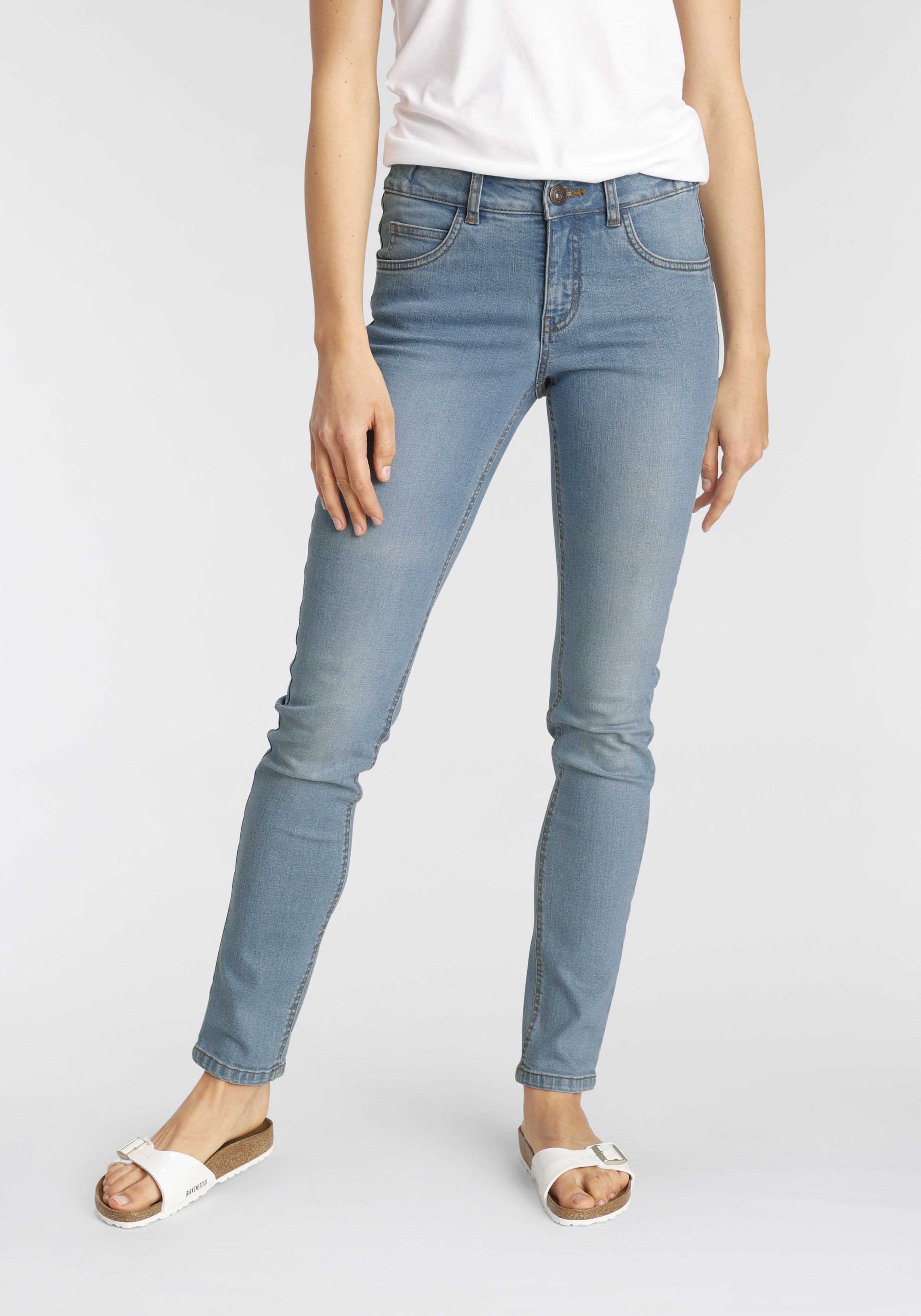 Slim-fit-Jeans ARIZONA "Bund mit seitlichem Gummizugeinsatz", Damen, Gr. 18, K + L Gr, blau (bleached), Denim/Jeans, Obermaterial: 98% Baumwolle, 2% Elasthan, Basic, slim fit lang, Jeans Slim-fit-Jeans, schmale Passform, Röhrenjeans, Used-Waschung,...