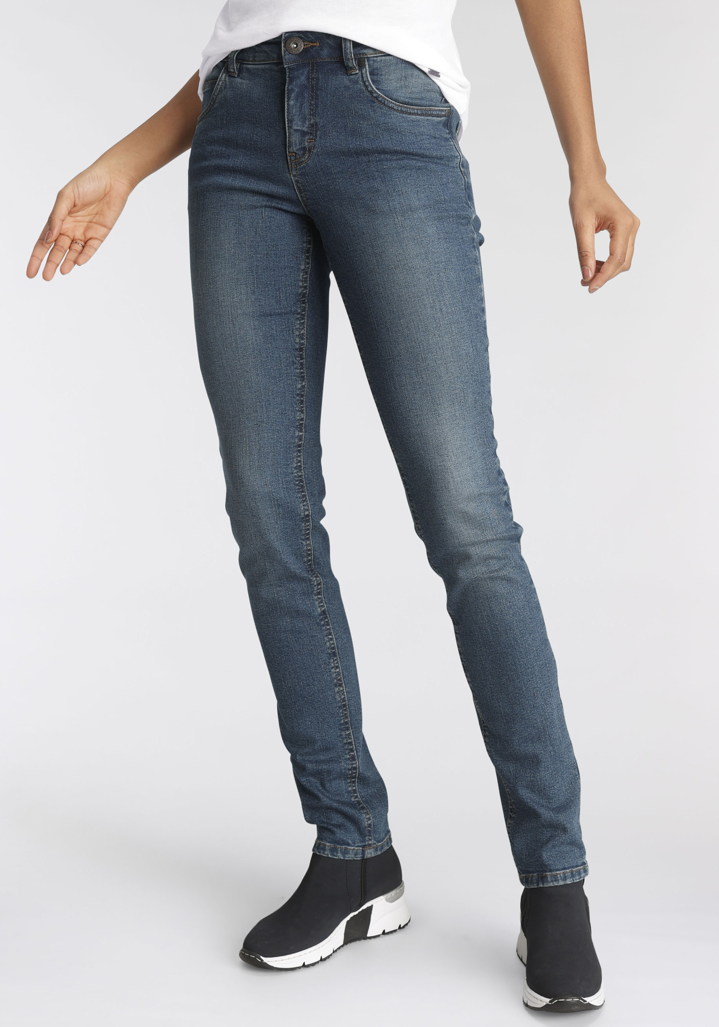 Slim-fit-Jeans ARIZONA "Bund mit seitlichem Gummizugeinsatz", Damen, Gr. 22, K + L Gr, blau (blau used), Denim/Jeans, Obermaterial: 98% Baumwolle, 2% Elasthan, Basic, slim fit lang, Jeans Slim-fit-Jeans, schmale Passform, Röhrenjeans, Used-Waschung,...