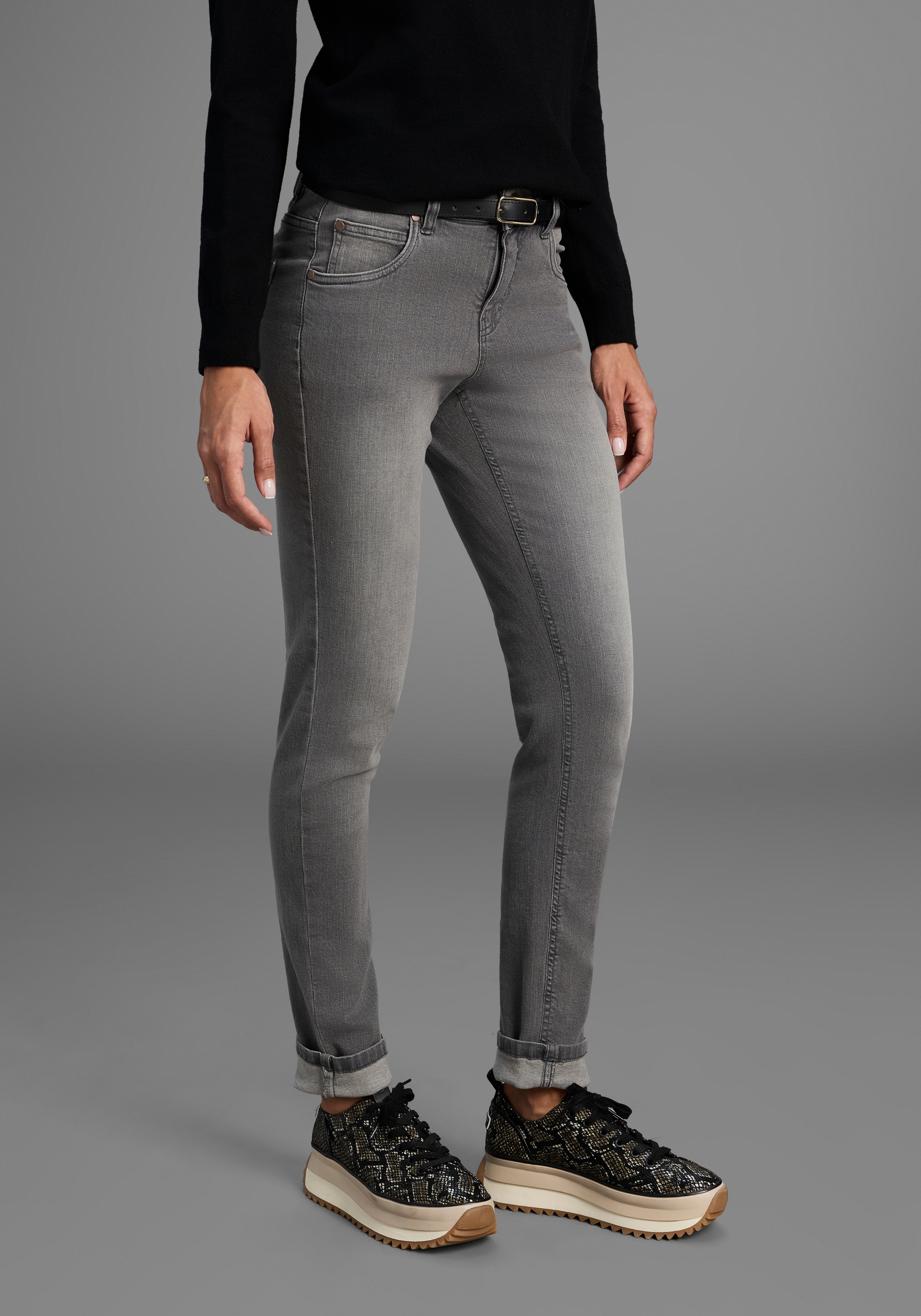 Slim-fit-Jeans ARIZONA "Bund mit seitlichem Gummizugeinsatz", Damen, Gr. 22, K + L Gr, grau (grau used), Denim/Jeans, Obermaterial: 98% Baumwolle, 2% Elasthan, Basic, slim fit lang, Jeans Slim-fit-Jeans, schmale Passform, Röhrenjeans, Used-Waschung,...