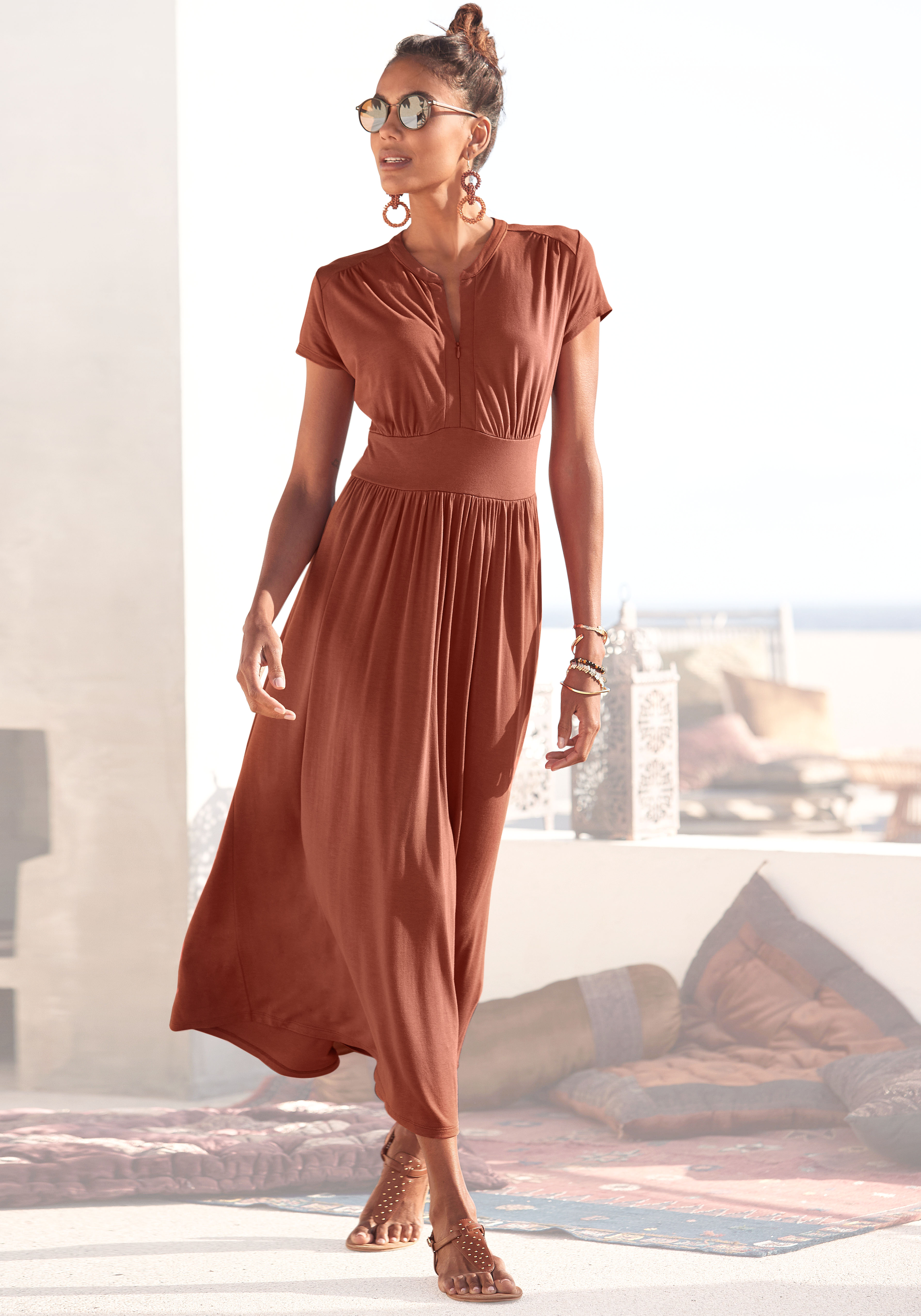 Midikleid LASCANA, Damen, Gr. 40, N-Gr, orange (terrakotta), Jersey, Obermaterial: 100% Viskose, unifarben, figurumspielend ca. Mitte Wade, V-Ausschnitt, Kleider Midikleid, mit Reißverschluss am Ausschnitt, figurbetont, sportlich-elegant