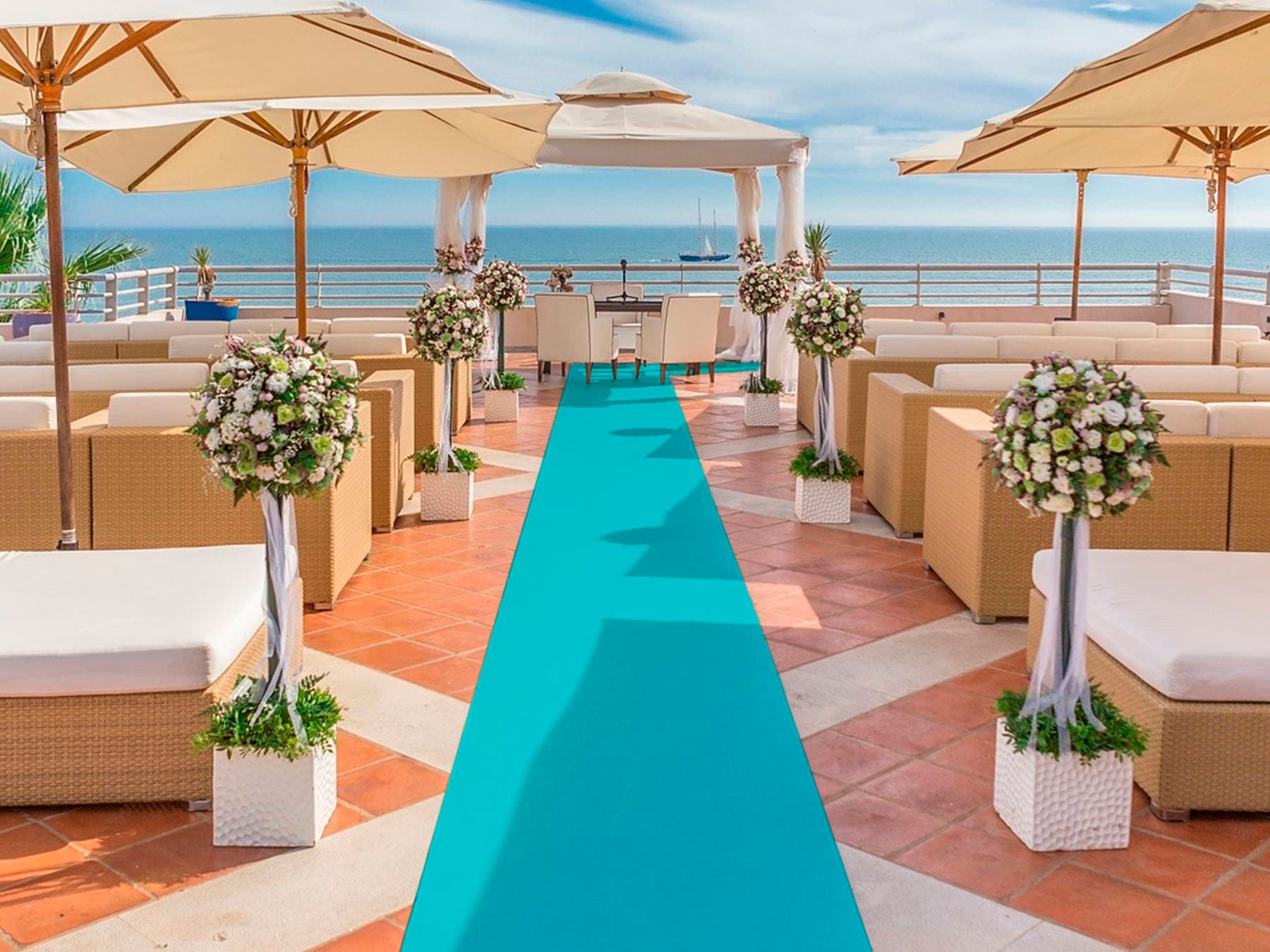 Läufer "PODIUM, Made in Belgium", blau (türkis), B:200cm H:2,6mm L:1.200cm, Polypropylen (PP), PRIMAFLOR-IDEEN IN TEXTIL, Teppiche, Läufer, Breite 200 cm, Nadelfilz, Uni-Farben, ideal für Veranstaltungen