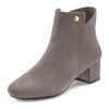 Stiefelette LASCANA, Damen, Gr. 36, grau (hellgrau), Obermaterial: 100% Textilmaterial. Futter: 100% Textilmaterial. Decksohle: 100% Textilmaterial. Laufsohle: 100% Synthetik, unifarben, klassisch, Schuhe, mit bequemen Blockabsatz, Ankle Boots,...