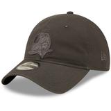 Men's New Era Graphite Tampa Bay Buccaneers Core Classic 2.0 Tonal 9TWENTY Adjustable Hat