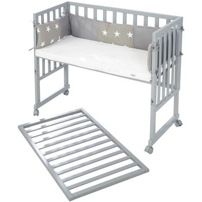 Stubenbett ROBA "Safe Asleep 2in1, taupe, Little Stars" Gr. Liegefläche B/L: 45cm x 90cm, kein Härtegrad, PU-Weichschaummatratze, grau (taupe) Baby Babybetten mit 4 Rollen, Matratze, Nestchen und Sicherheitsbarriere