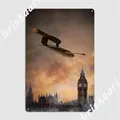 Plaques en métal A V1 Flying Bomb Over the Houses of Parliament in Longo Cinema Garage Party