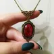 Collier de Quartz rouge sang de Vampire pour femmes Vintage pendentif camée papillon cristal ras