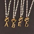 Collier en acier inoxydable pour femmes collier de perles avec lettres de l'alphabet en Zircon