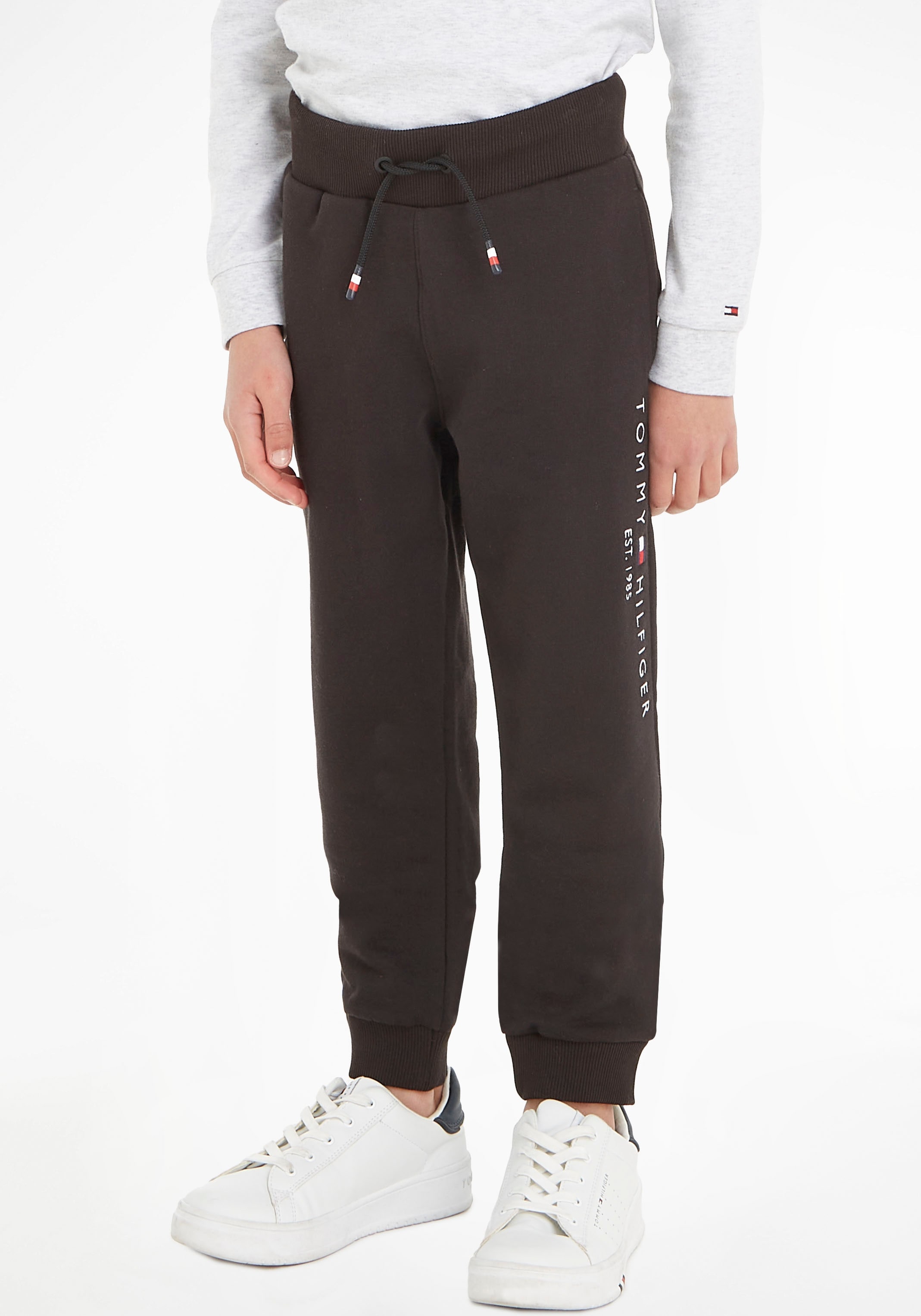 Sweathose TOMMY HILFIGER "ESSENTIAL SWEATPANTS", Jungen, Gr. 8/128, N-Gr, schwarz, Obermaterial: 100% Baumwolle, Basic schmal normal, Hosen Image